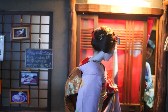 Kyoto Geisha Show Cultural Hour with an apprentice geisha, Maiko - Key highlights to look for