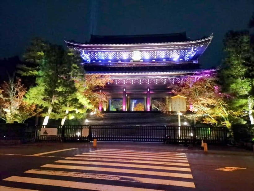 Kyoto Geisha Walking Tour: Gion District & Hidden Gems - Gion in two hours: what this walk is best for