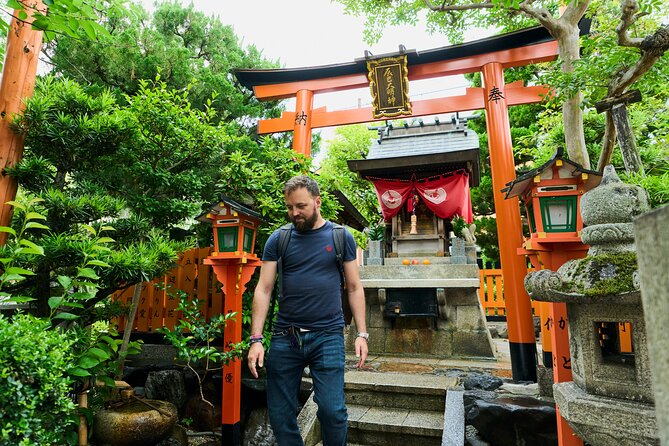 Kyoto Gion: 2-Hour Geisha Culture & History Walking Tour - Hokan-ji Temple: where the photos usually win