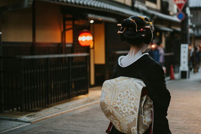 Kyoto Gion Early Morning Walking Tour - Dawn planning: why this route beats afternoon Kyoto