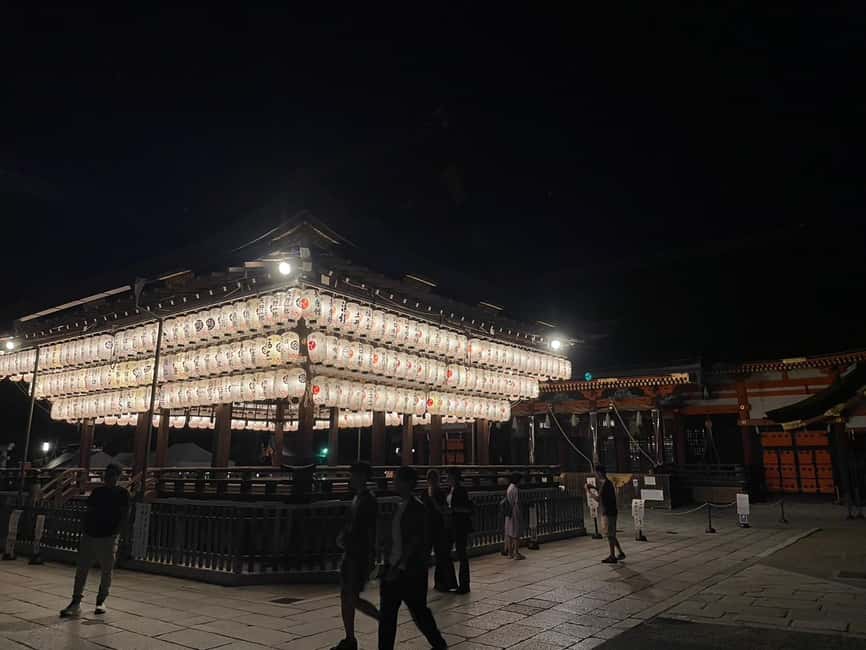 Kyoto: Gion & Geisha District Night Time Walking Tour - Yasui Konpiragu Shrine and the power stone archway ritual