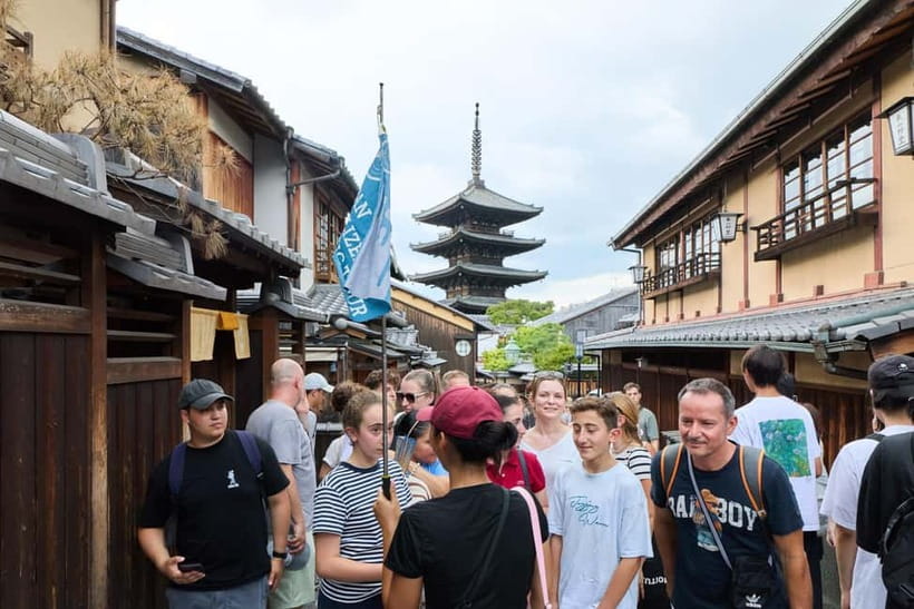 Kyoto: Gion Geisha District Walking Tour and Hidden Gems - Why This Gion Walk Works Better Than a Quick Photo Stop