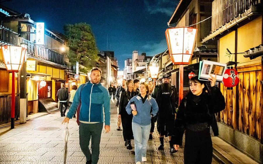 Kyoto: Gion Hidden Gems & Geisha Culture Tour - Shirakawa Canal: old tea-house vibes and the right kind of photos