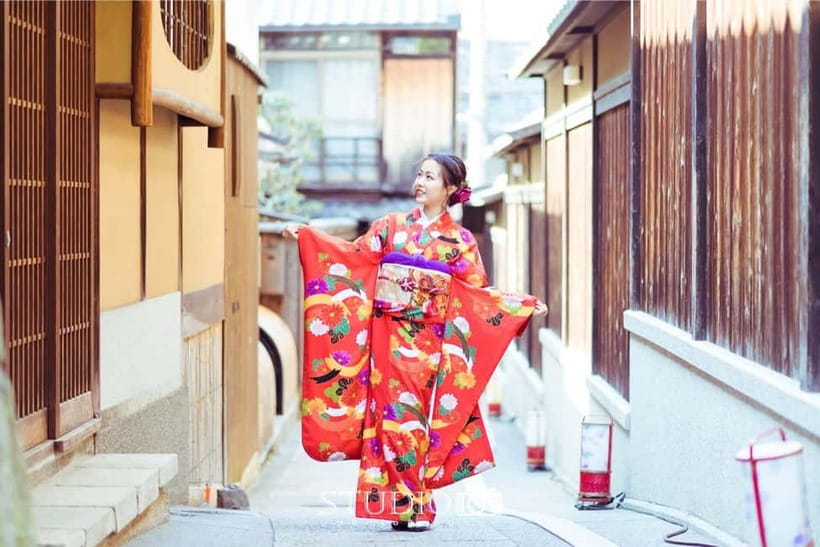 Kyoto Gion Kiyomizudera Kimono Yukata Hairstyle | Photoshoot - Dressing Time, What to Wear Underneath, and How Makeup Fits In