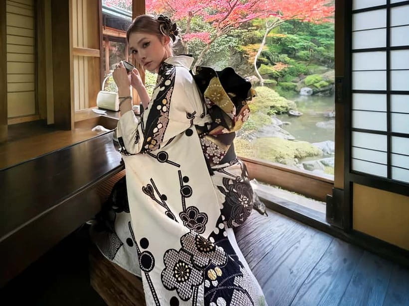 Kyoto Gion Kiyomizudera Kimono Yukata Hairstyle | Photoshoot - Who This Works Best For, and Who Might Be Better Off Skipping