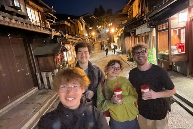 Kyoto: Gion Magical Night Walking Tour - Stop 4: Yasaka Shrine, also known as Gion-san
