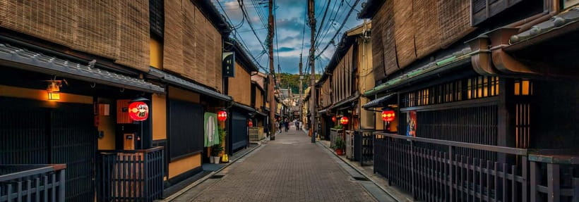 Kyoto: Gion Night Tour Stories of Geisha and Maiko - Key things I’d watch for on this Gion night walk