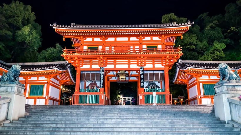 Kyoto: Gion Night Tour Stories of Geisha and Maiko - Izumo-no-Okuni Statue: Setting the Entertainment Tone