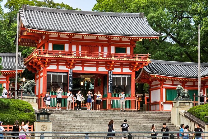 Kyoto Gion Night Walk & Geisha District Guided Tour - Start at Kyoto Kawaramachi Garden, end at Sanjō Ōhashi Bridge