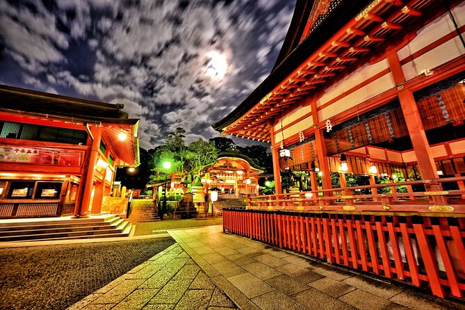 Kyoto: Gion Night Walking Tour with Geisha Insight - Hanamikoji Street and Shirakawa Canal at night: the geisha district you came for