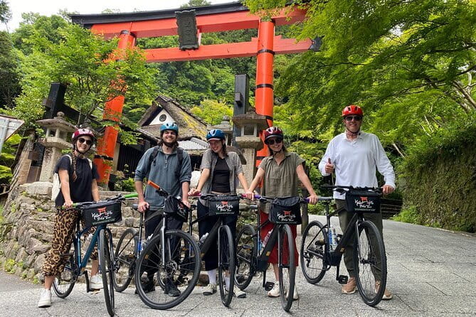 Kyoto: Gion & Pontocho Food Tour with 13 Dishes - 13 dishes and two drinks: how to get full value without overdoing it