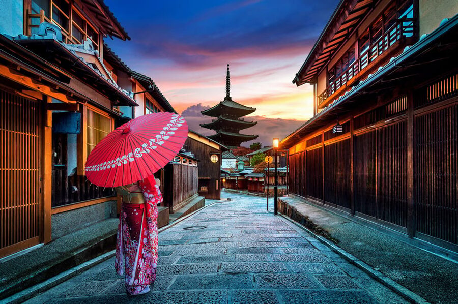 Kyoto: Gion Sunset Walking Tour with Local Guide - Key things that make this Gion sunset walk worth your time