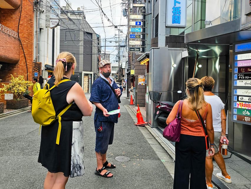 Kyoto: Gion Sunset Walking Tour with Local Guide - Pontocho finish and the included snack: practical comfort in the middle of charm