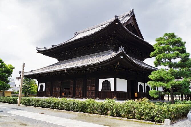 Kyoto Gion Walking Tour for First Time Visitors - The route, stop by stop, and how to get the most out of each one