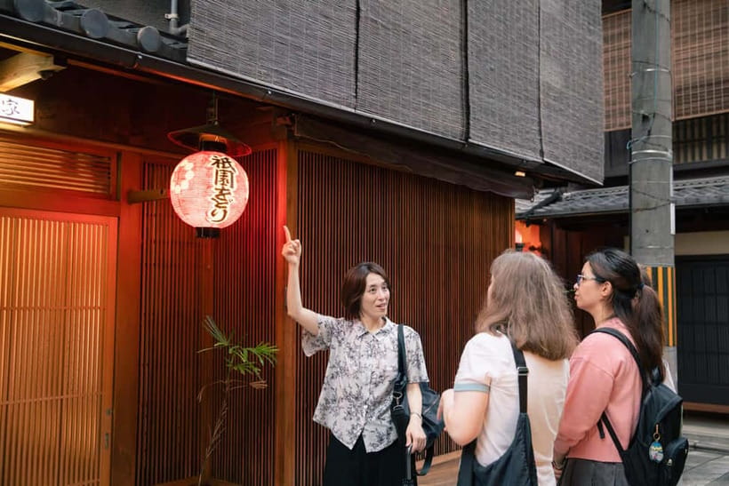 Kyoto: Gion World of the Geisha Guided Walking Tour - Why This Gion Walk Works When You Only Have a Few Hours