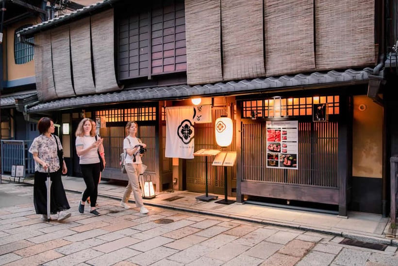 Kyoto: Gion World of the Geisha Guided Walking Tour - Price and Value: Does $29 Make Sense for Gion?