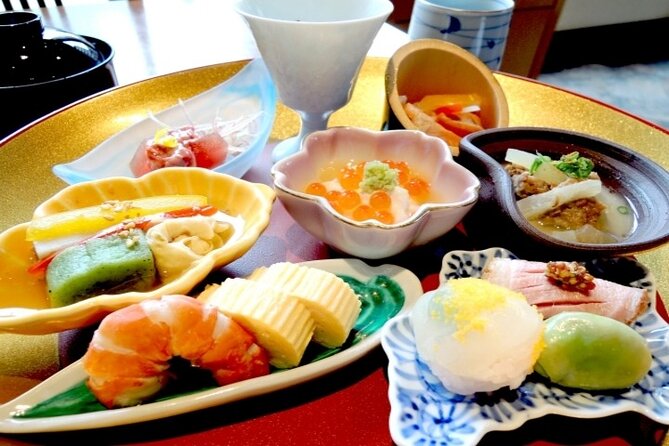 Kyoto: Guided Food Tour with 12 Dishes & 3 Drinks - Quick takeaways