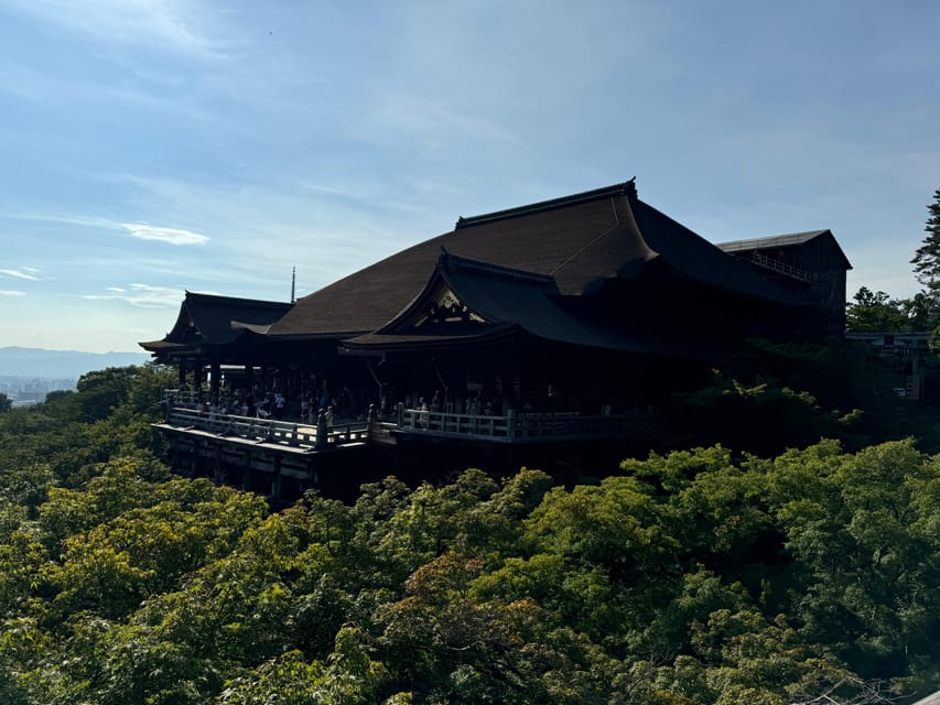 Kyoto: Half-Day Private Tour Gion Geisha District & Kiyomizu - Kiyomizu-dera’s Wooden Stage: The Main Event for Views