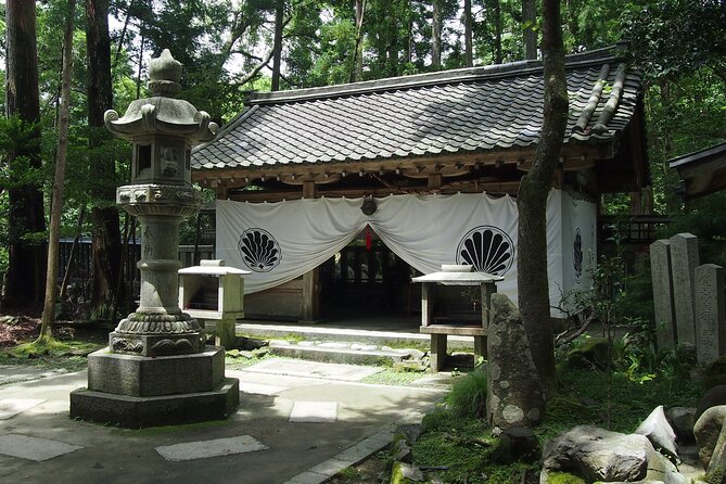 Kyoto Hiking Tour: The Nature and Legends of Kurama and Kibune - Okunoin Maoden: short visit, strong spooky atmosphere