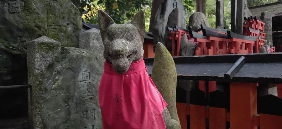 Kyoto: Historic Higashiyama Walking Tour - The train to Gion, and why the stories make the district click