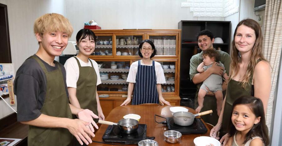 Kyoto Home Cooking Class ＆Supermarket tour near Fushimiinari - Kyoto in a real home, not a studio