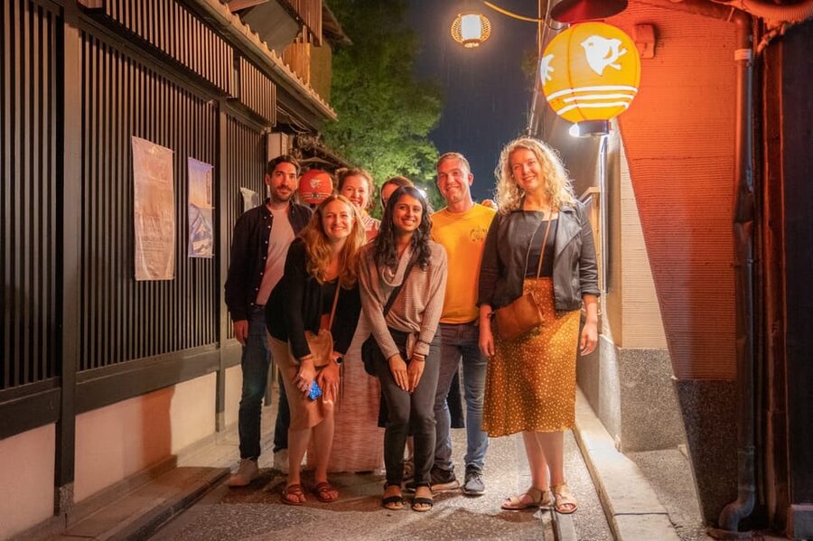 Kyoto: Izakaya Bars Guided Walking Tour - Start in Kawaramachi, Meet Your Guide at Disney Store