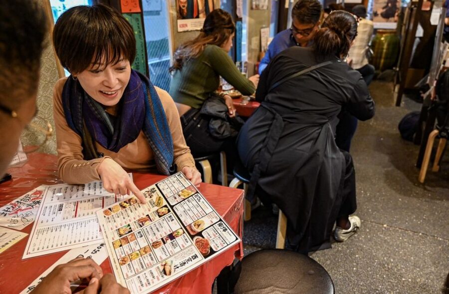 Kyoto: Izakaya Food Tour with Local Guide - Sake at Unique Bars: Learning What to Drink and Why