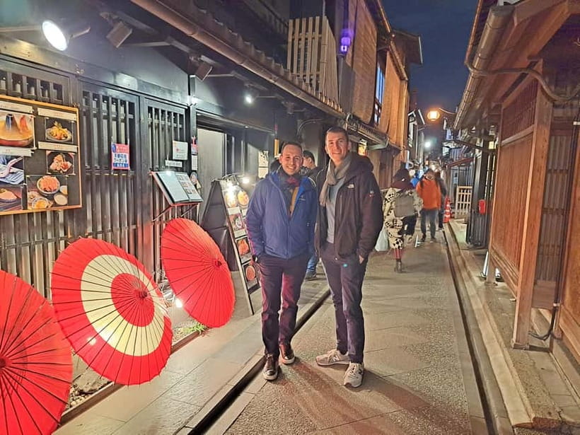 Kyoto: Izakaya Nightlife Tour with Local Guide - How the Gion Walk Works: From Street Scenes to Cultural Context