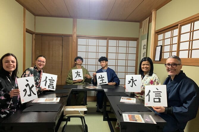 Kyoto: Japanese Calligraphy Class in 150 years old townhouse - Key calligraphy class details worth knowing