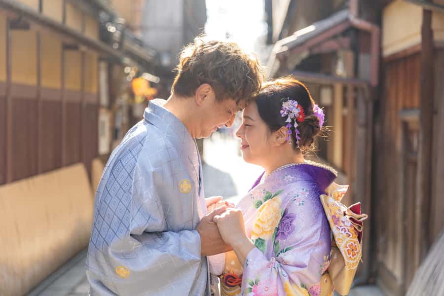 Kyoto Kimono Professional Photoshoot - After the camera: wearing your kimono around Kyoto (and returning it on time)