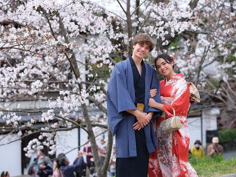 Kyoto Kimono Rental mimosa ｜Kimono/Yukata Rental Couple Plan - Entering Ichinenzaka fast, not fighting logistics