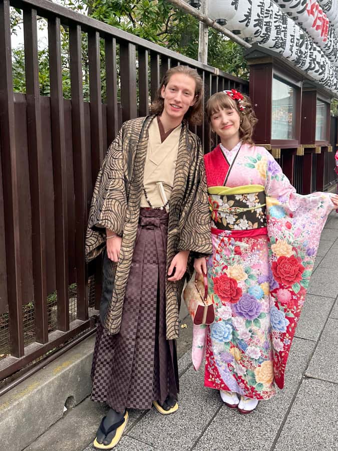 Kyoto: Kimono Rental Traditional Experience at Wargo in Gion - The fitting process: what staff do so your kimono looks right