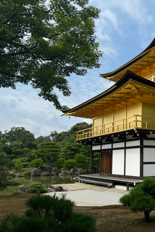 Kyoto: Kinkakuji, Golden Pavilion Guided Tour - Kinkaku-ji’s best viewpoints, gold leaf and the pond reflection