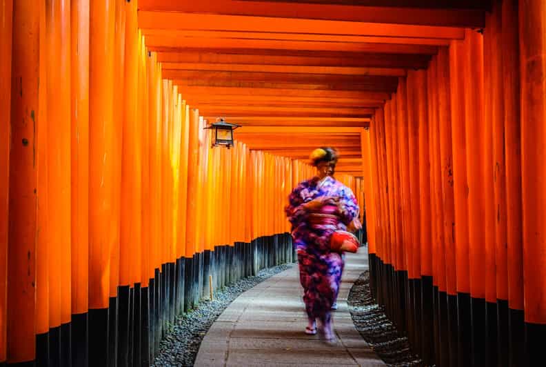 Kyoto: Kiyomizu-dera, Fushimi Inari & Gion Geisha District - Fushimi Inari Taisha and the 1,000 torii trail (with Shinto context)
