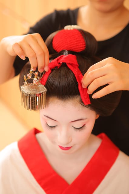 Kyoto kiyomizu Temple : Maiko and Samurai Couple Photoshoot - Choosing your look: 100 kimonos plus real styling for women and men