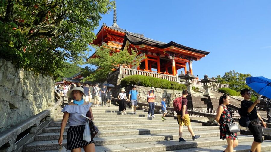 Kyoto: Kiyomizudera, Higashiyama and Yasaka Discovery Tour - Practicalities that make or break your day