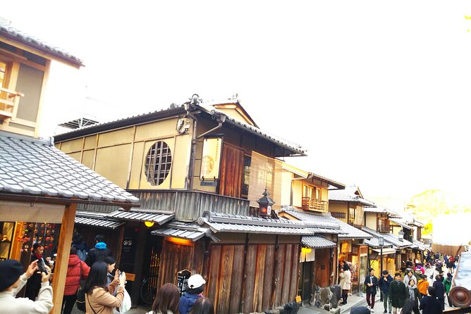 Kyoto Late Bird Walking Tour - Stop 2: Yasakanoto Pagoda Views and Evening Photo Mood