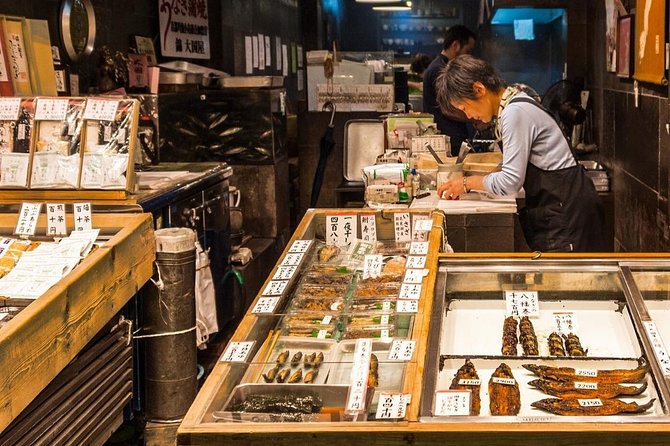 Kyoto Like a Local: Private & Personalized Experience (3 hrs) - Food arcade time: how to find local flavors without wasting time