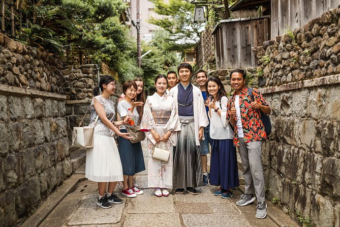 Kyoto Like a Local: Private & Personalized Experience (3 hrs) - Meeting Point at Starbucks Sanjo-ohashi Bridge, plus the walking pace you should expect