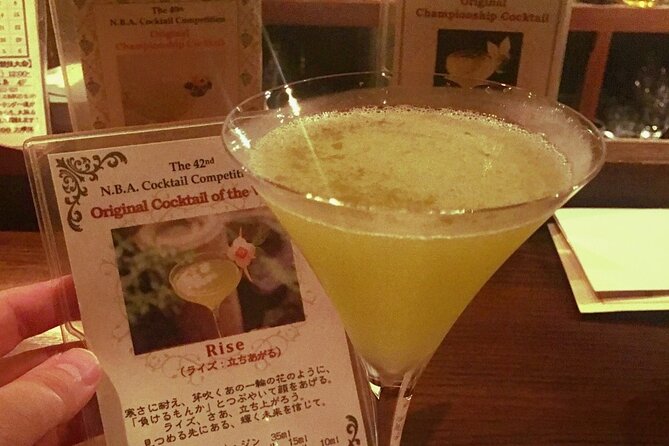 Kyoto Luxury Sake, Whisky and Cocktail Tour - Small group size and pace: what it feels like in real life