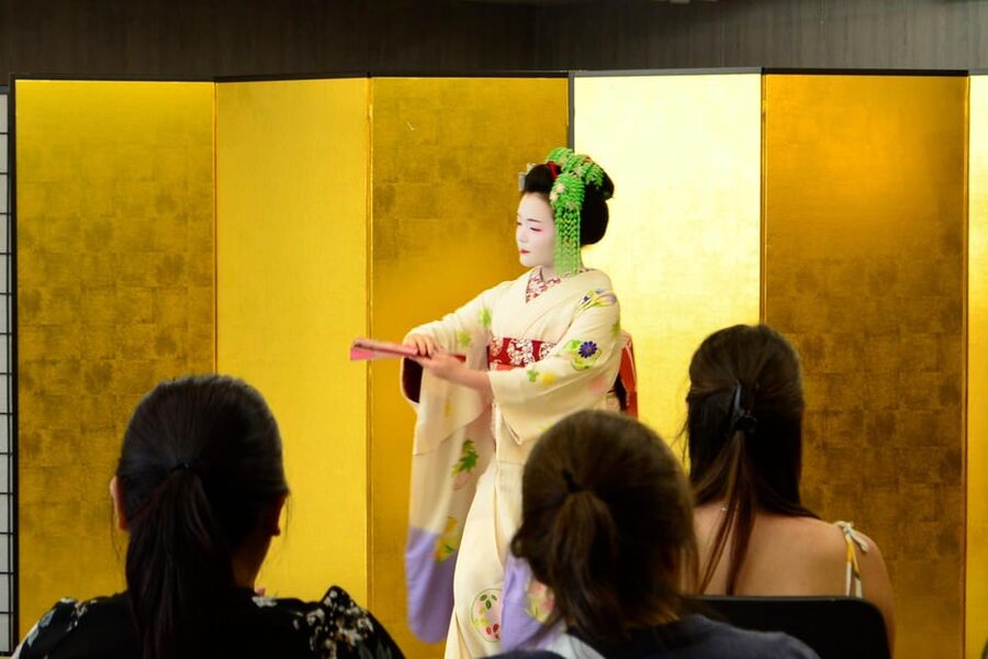 Kyoto: Meet-and-Greet, Maiko Show and Experience - Quick takeaways