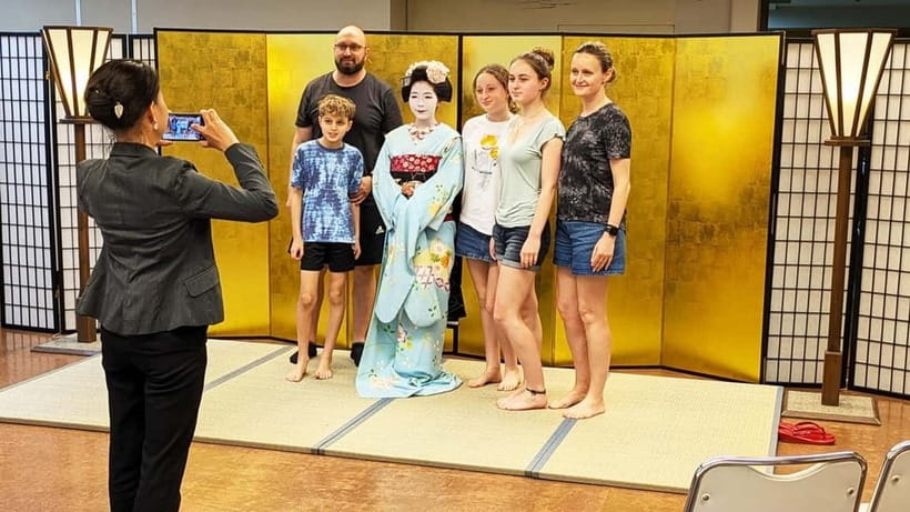 Kyoto: Meet-and-Greet, Maiko Show and Experience - The Q&A: how to ask questions that get real answers