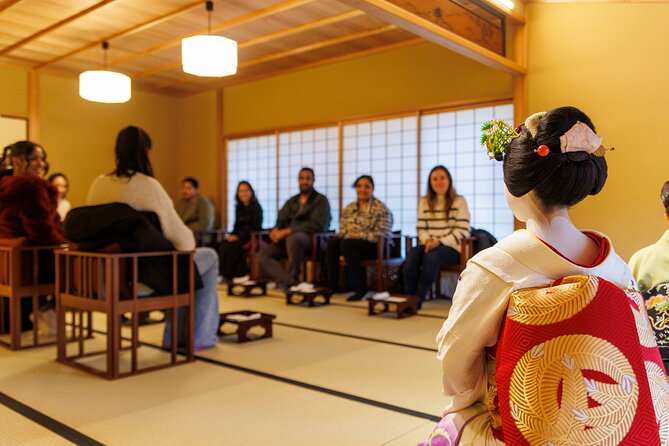 Kyoto: Meet the Geisha Maiko with Gion Walking Tour - How to Prepare: Socks, Rain, Stairs, and Staying Proper