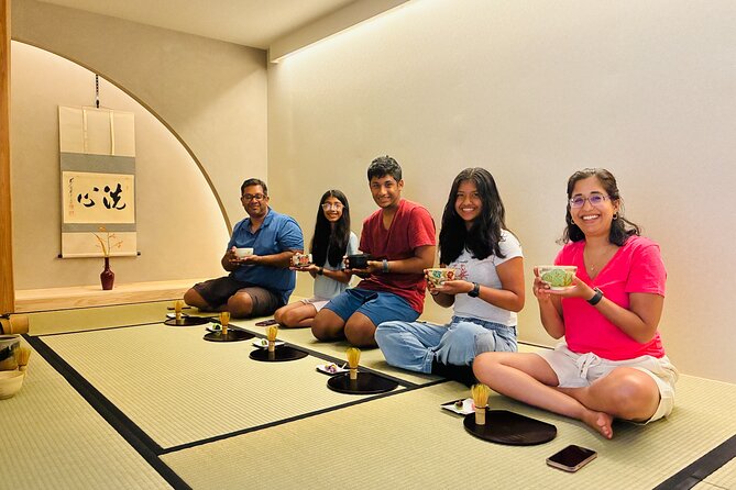 Kyoto: Newly Opened Tea Ceremony - Sanjo Chasuian - Optional kimono style: uchikake if you want the extra layer