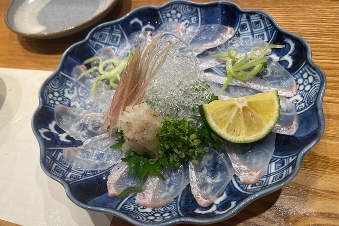 Kyoto Night Food & Izakaya Hopping Tour in Pontocho - The guide factor: friendly help, but plan for language limits