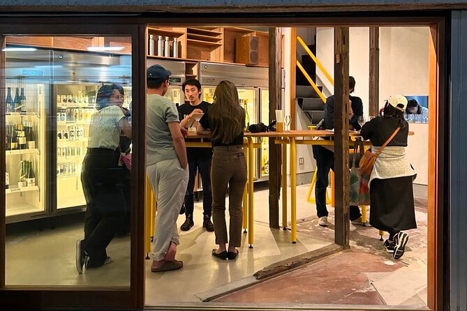 Kyoto Night Foodie Tour – Hidden Izakayas & Local Flavors - Final stop: the neighborhood bar that makes the night feel social