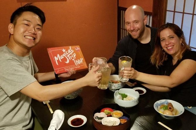 Kyoto Night Foodie Tour in Gion (9+ dishes + 6 Sake tastings) - Guide Energy, Pace, and Conversation Style