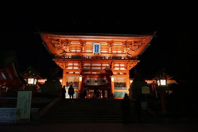 Kyoto Night Walking Guided Tour at Fushimi Inari Shrine - Price and Value: What You Pay for at $39.19