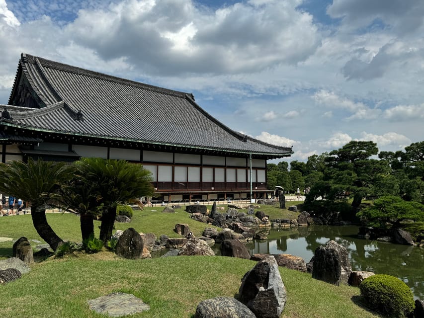 Kyoto: Nijo Castle & Gardens 2-Hour Guided Tour - Why the Architecture Is the Main Attraction (And How the Guide Helps)
