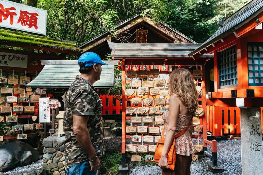 Kyoto: Nijo Castle, Kiyomizu & Fushimi Inari Guided Tour - Key points before you go
